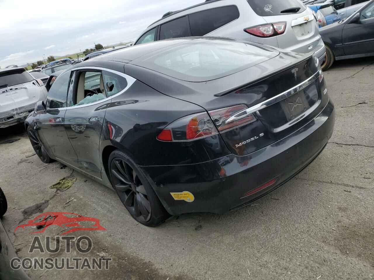 TESLA MODEL S 2017 - 5YJSA1E44HF233951