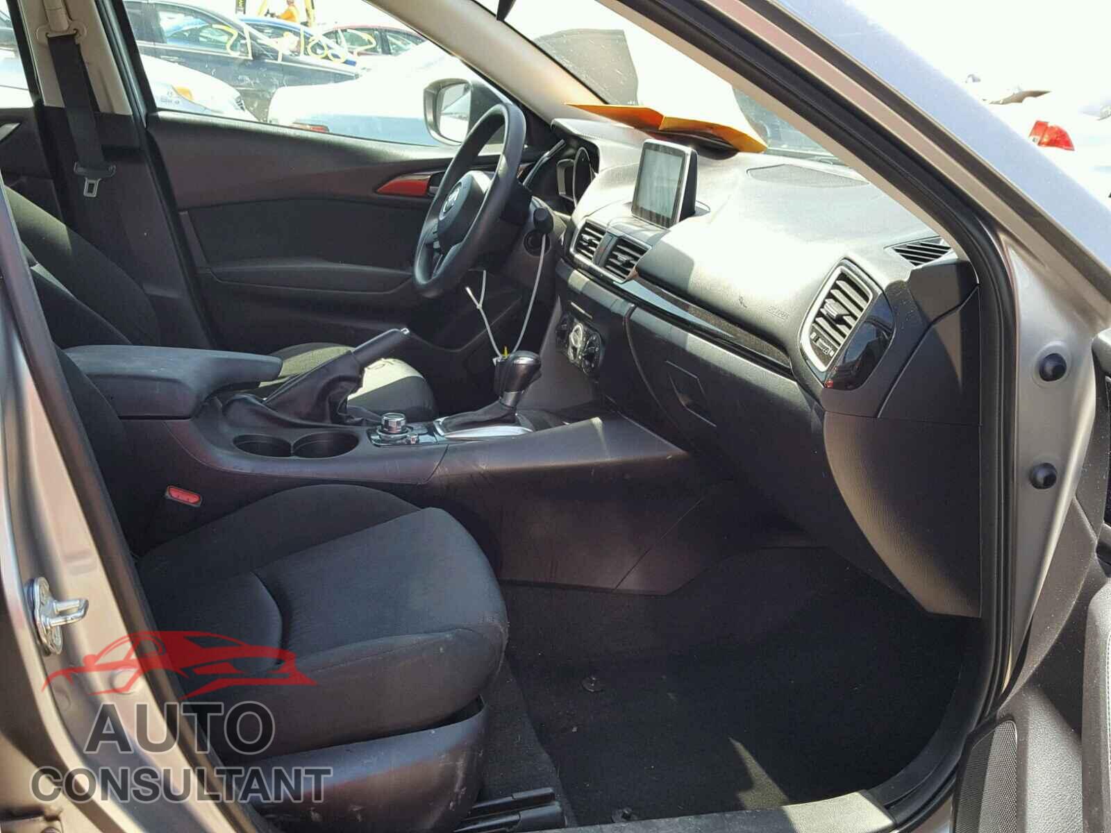MAZDA 3 2015 - 3MZBM1U72FM190882