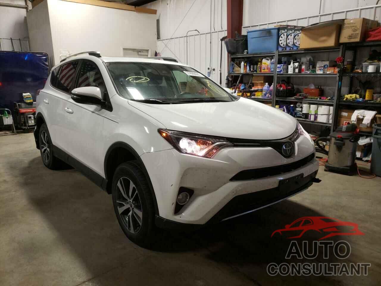 TOYOTA RAV4 2018 - 2T3RFREV5JW788592