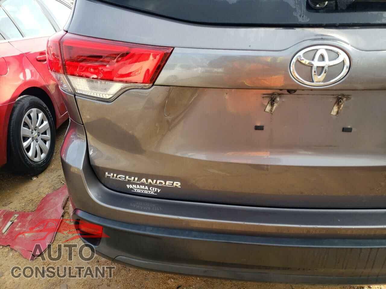 TOYOTA HIGHLANDER 2017 - 5TDZZRFH2HS200983