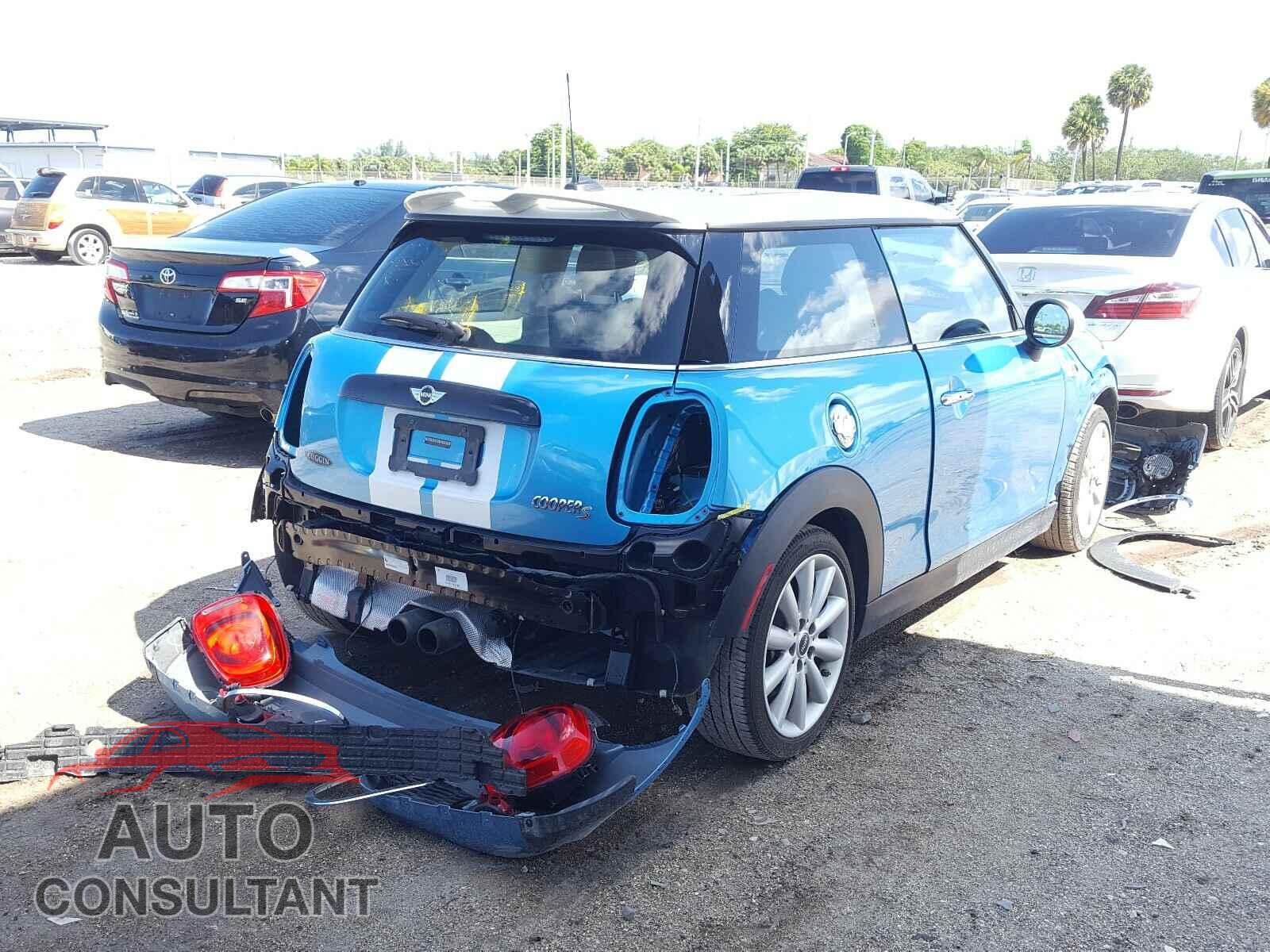 MINI COOPER 2015 - WMWXP7C53F2A59969