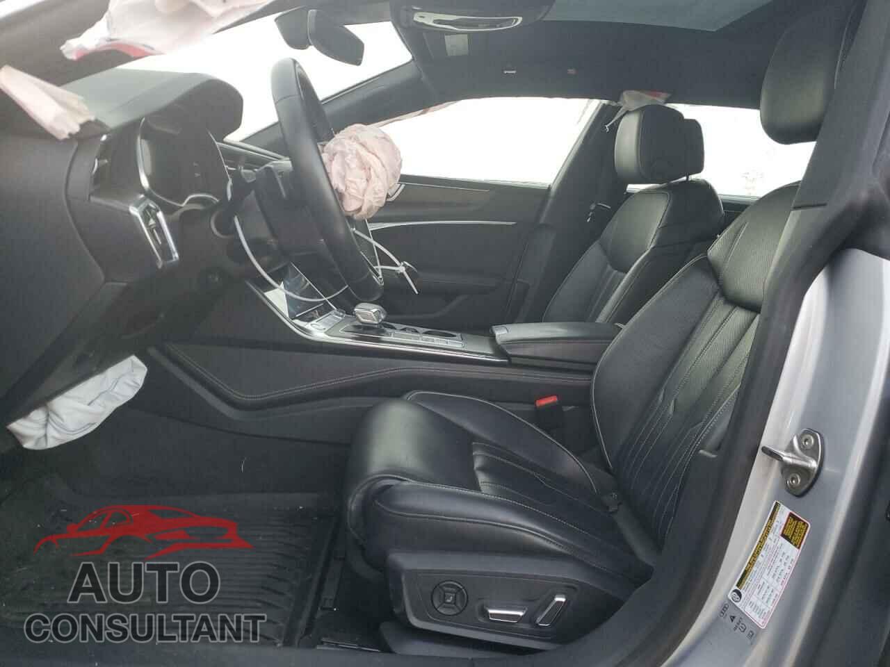 AUDI A7 2019 - WAUV2AF21KN101792