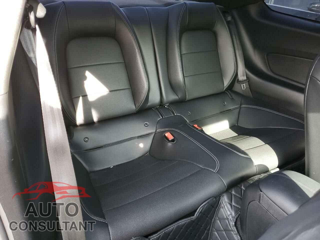 FORD MUSTANG 2020 - 1FA6P8CF0L5183871