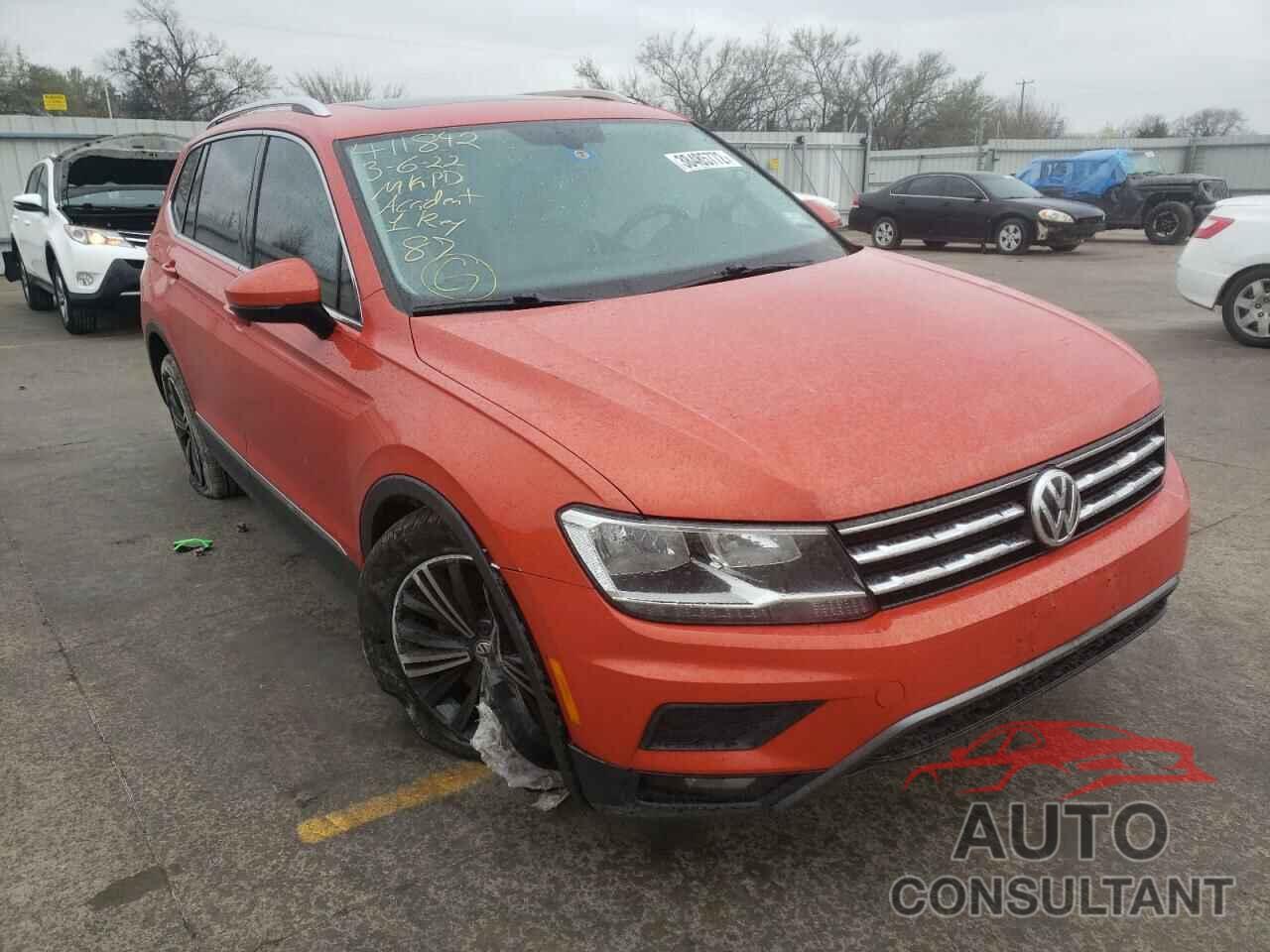 VOLKSWAGEN TIGUAN 2018 - 3VV2B7AX9JM019931