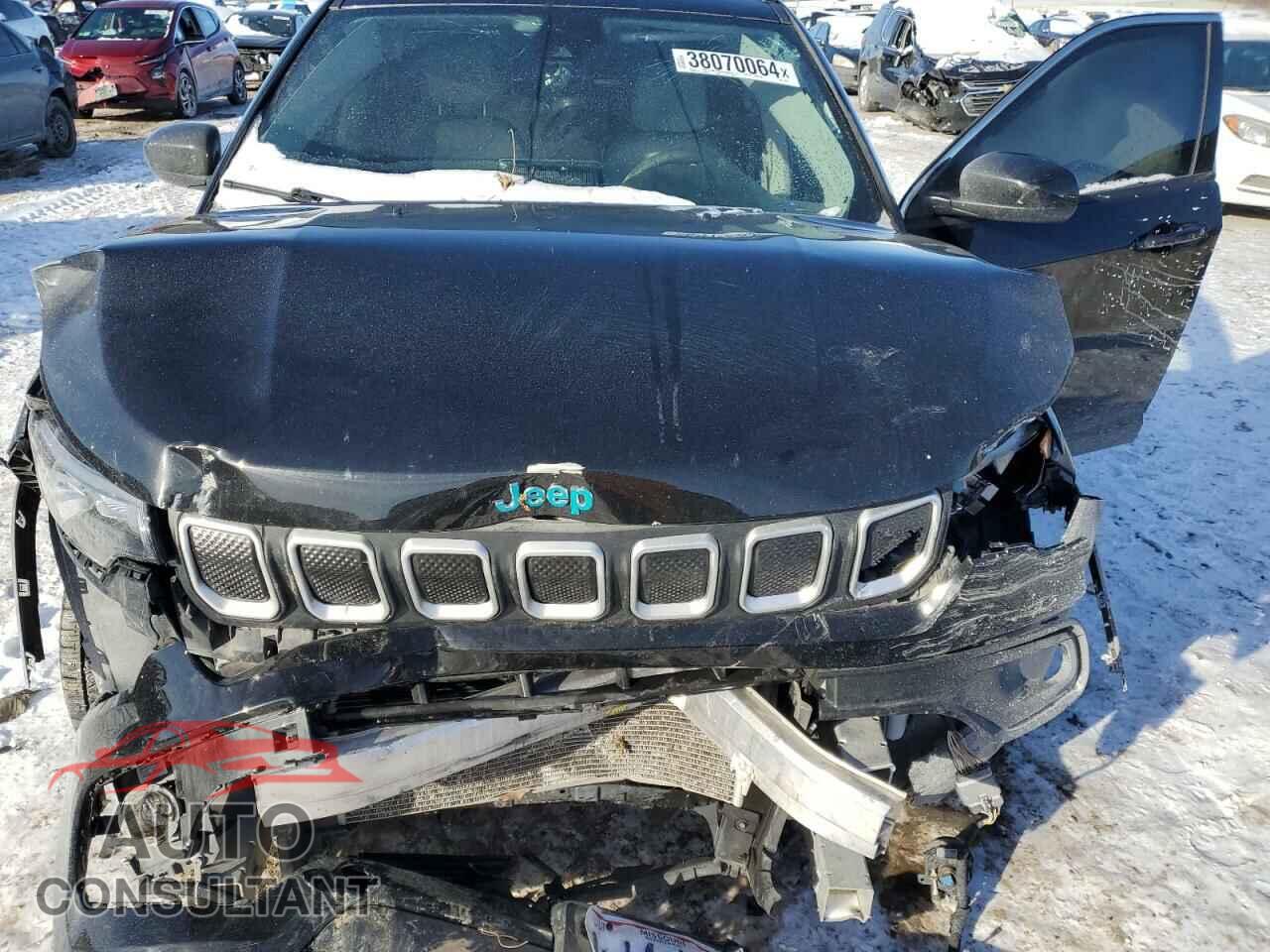 JEEP COMPASS 2022 - 3C4NJDBB6NT124597