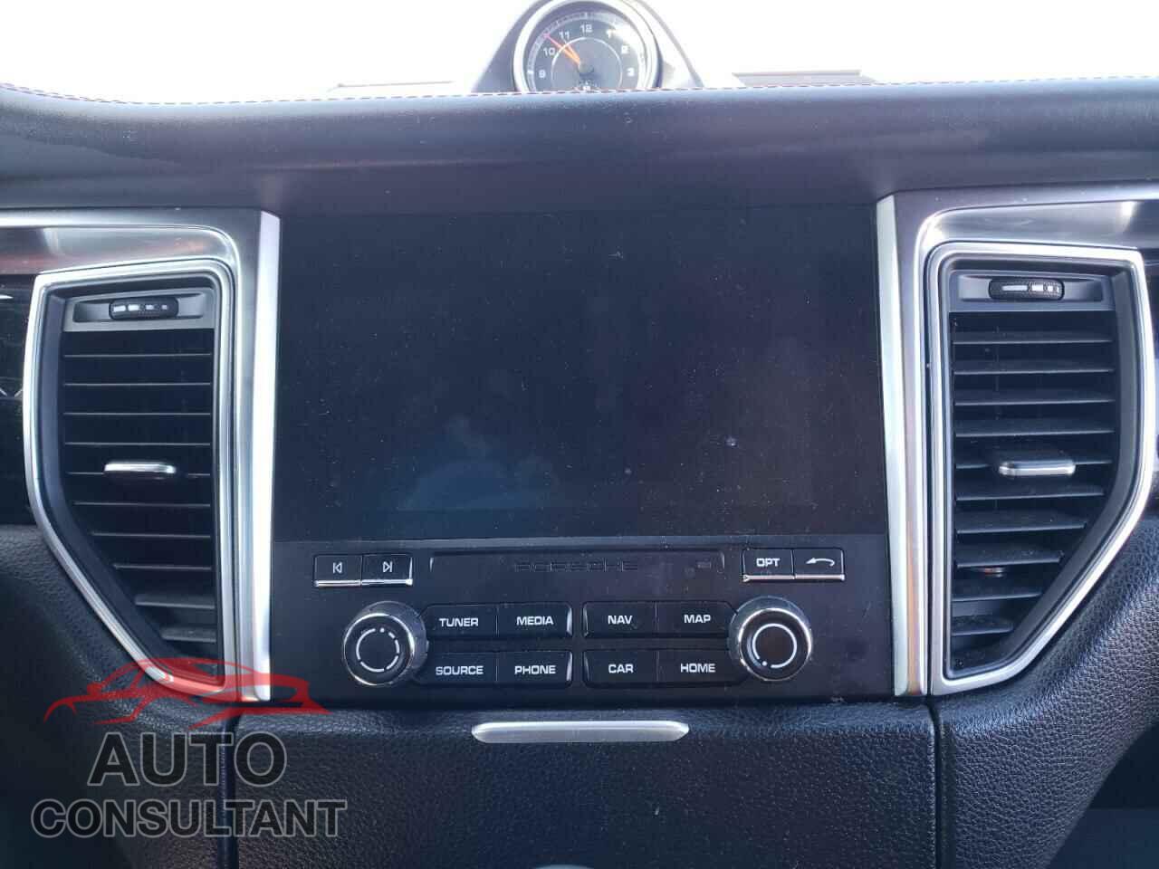 PORSCHE MACAN 2018 - WP1AA2A56JLB00318