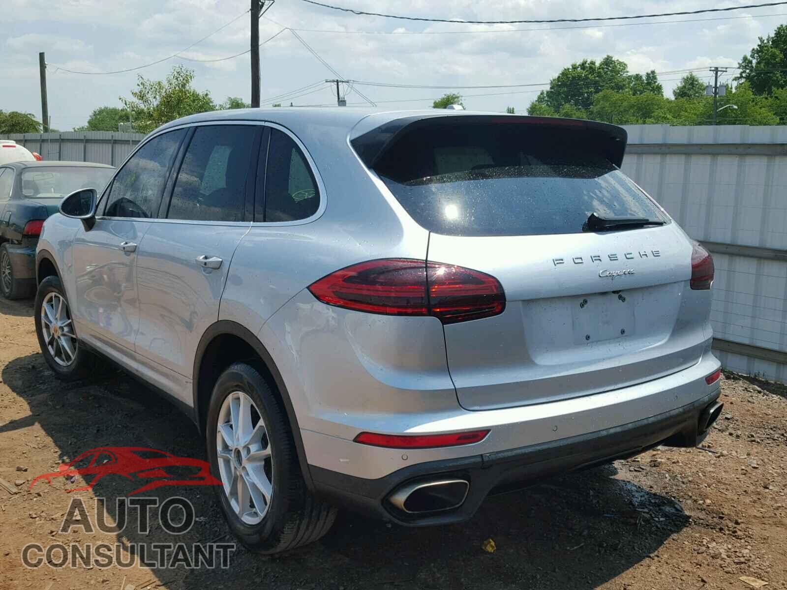 PORSCHE CAYENNE 2016 - WP1AA2A20GKA08741