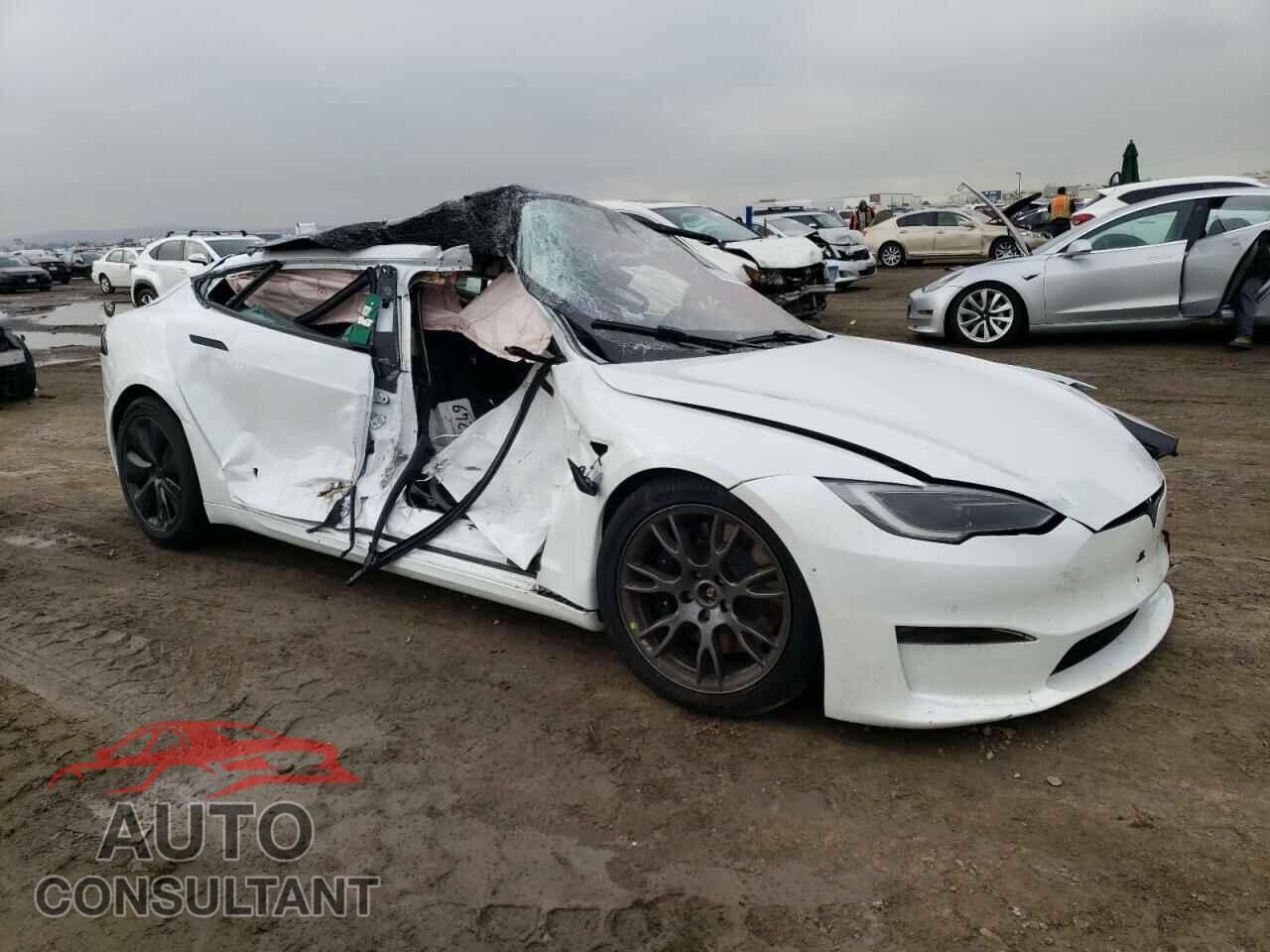 TESLA MODEL S 2022 - 5YJSA1E57NF484161