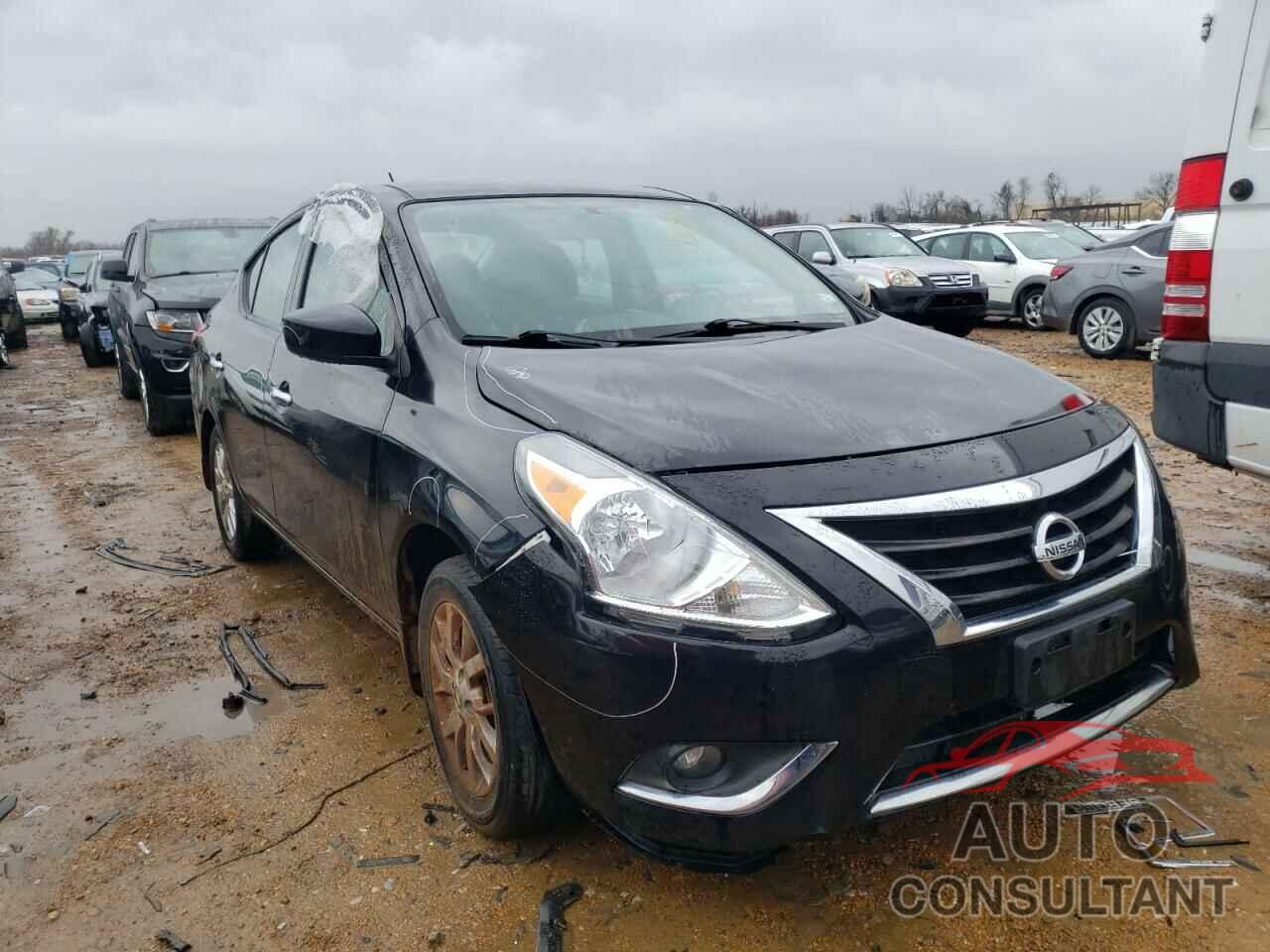 NISSAN VERSA 2018 - 3N1CN7AP0JL858143