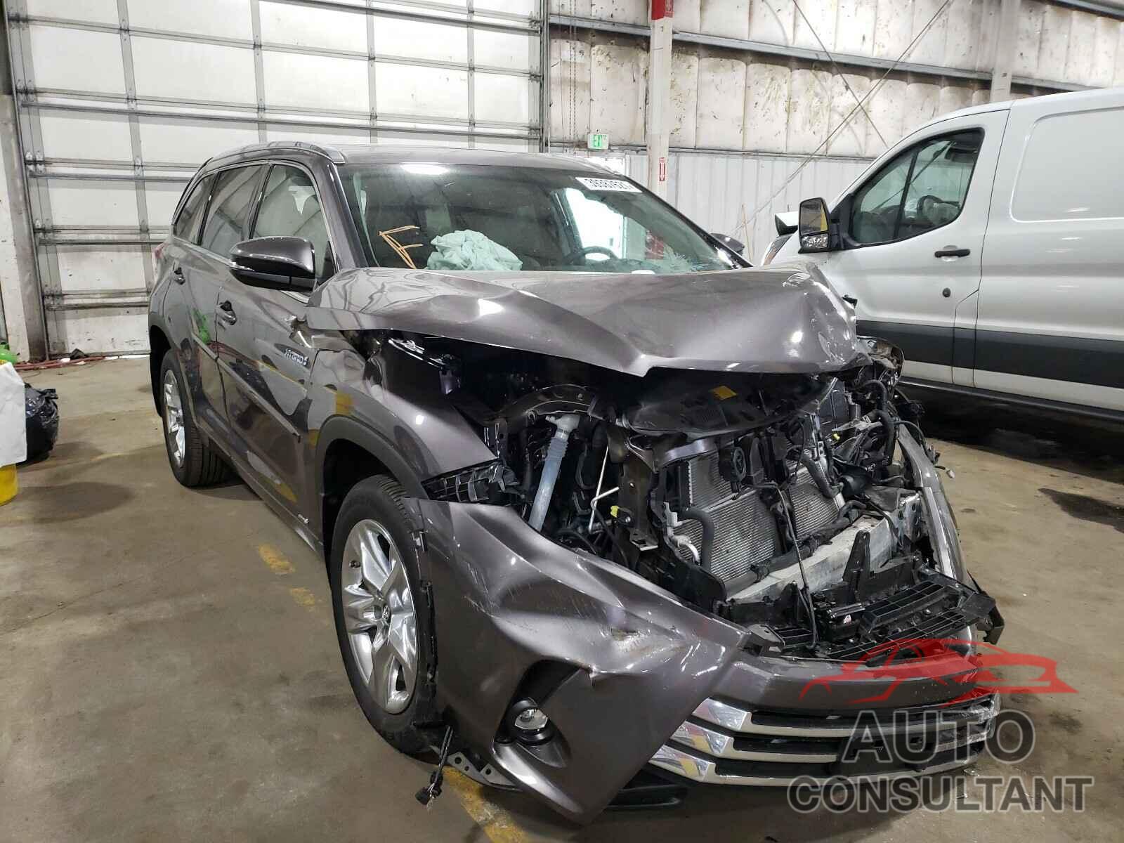 TOYOTA HIGHLANDER 2019 - 5TDDGRFH2KS060019