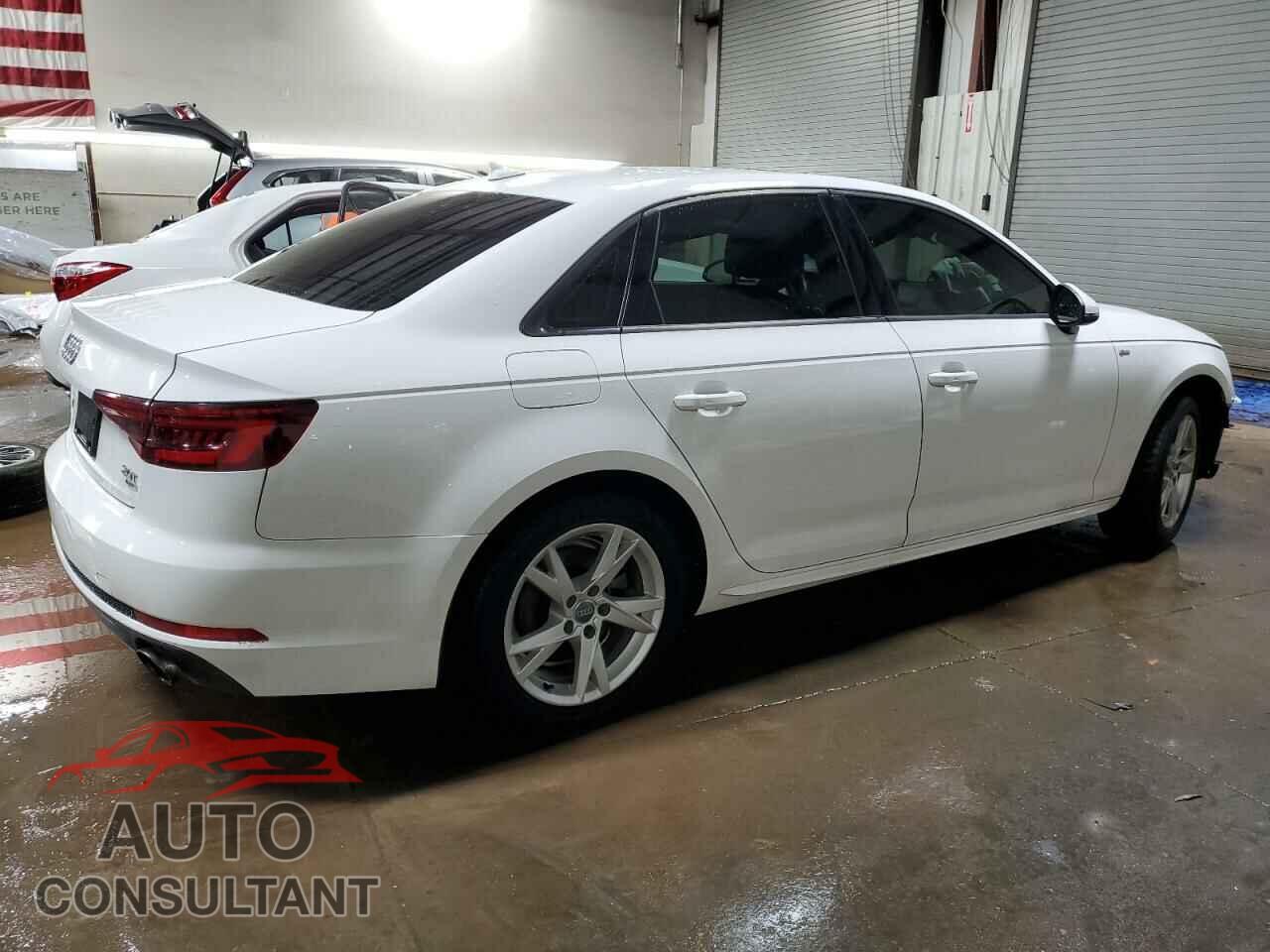 AUDI A4 2018 - WAUKMAF44JA028857