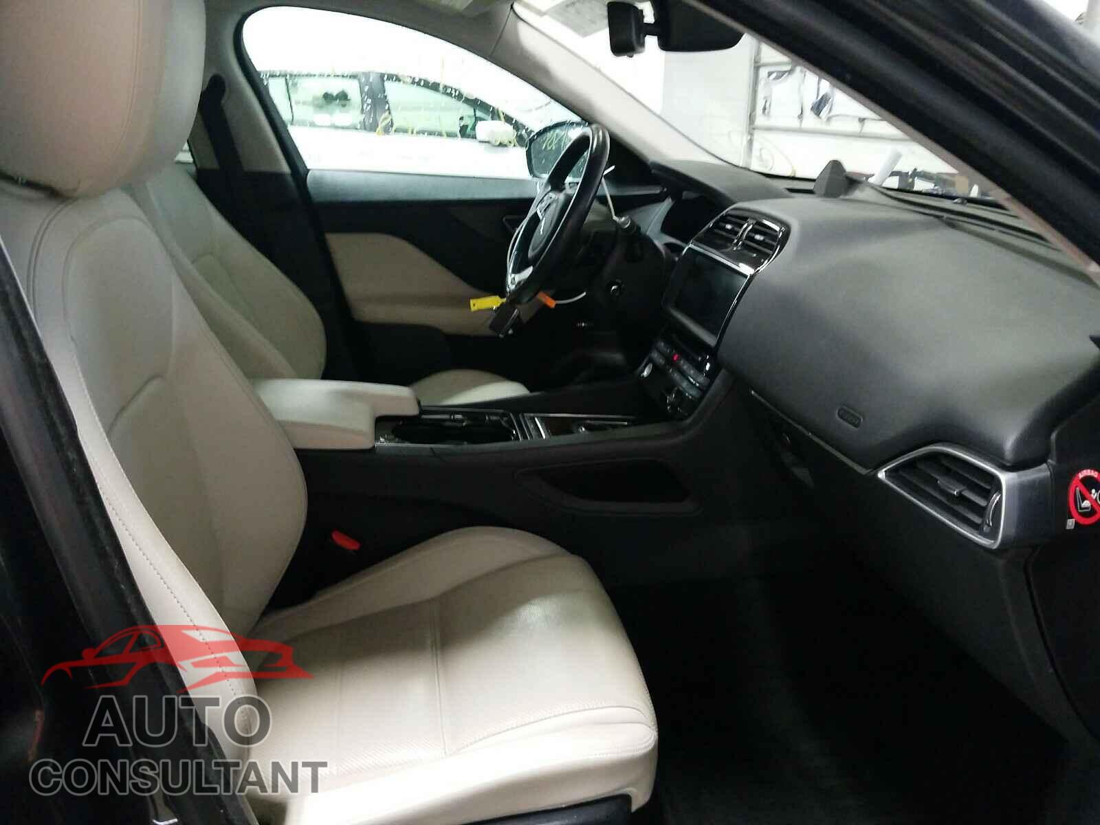 JAGUAR F-PACE 2017 - SADCK2BV2HA082061