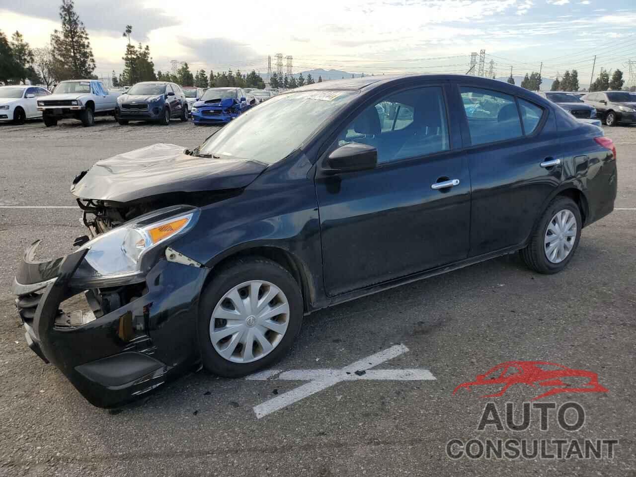 NISSAN VERSA 2017 - 3N1CN7AP4HL839881