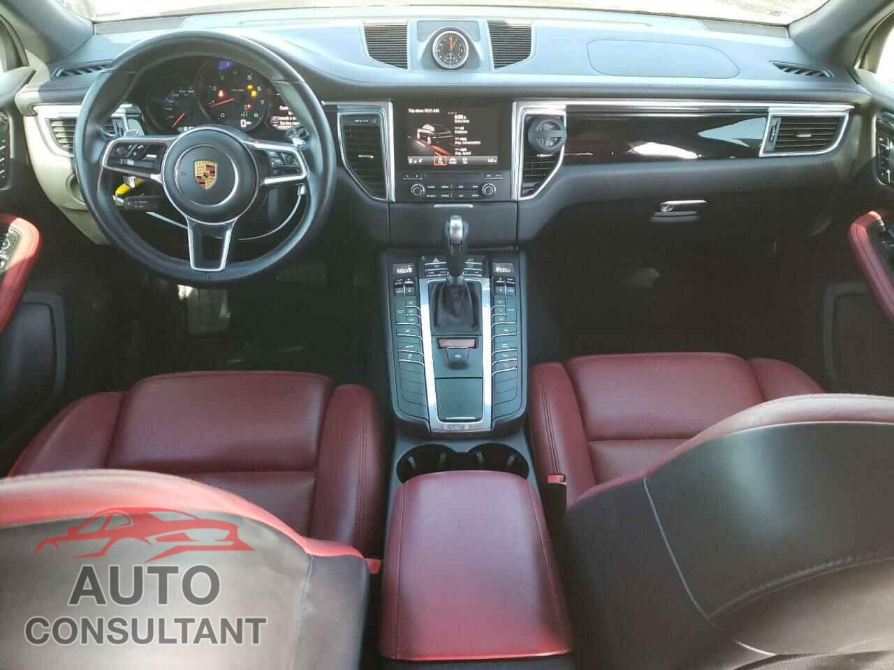 PORSCHE MACAN 2018 - WP1AA2A52JLB02244