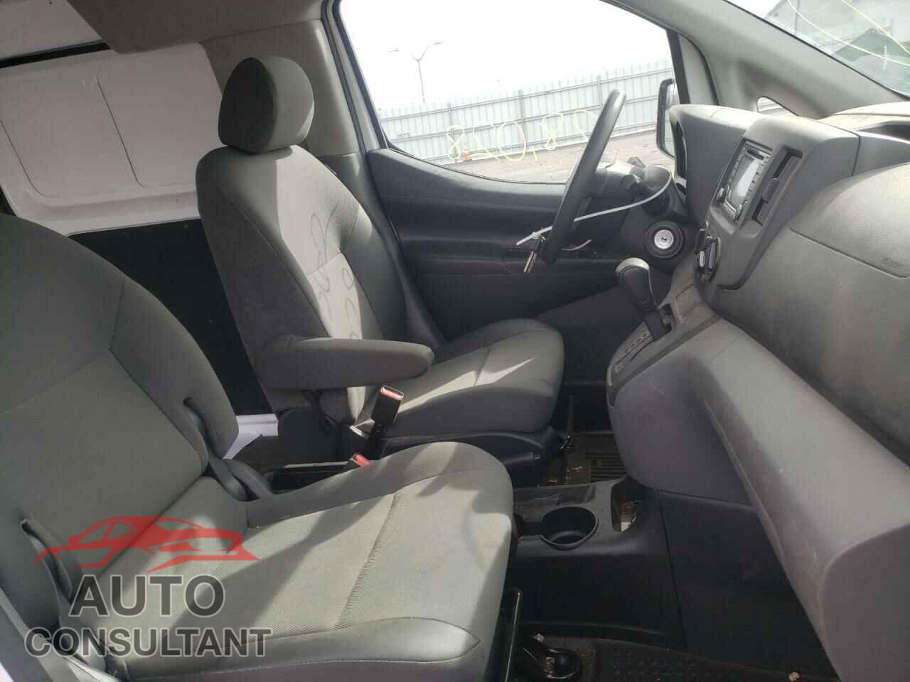 NISSAN NV 2019 - 3N6CM0KN4KK709727