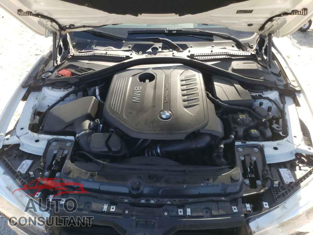 BMW 3 SERIES 2016 - WBA8B3C50GK383374