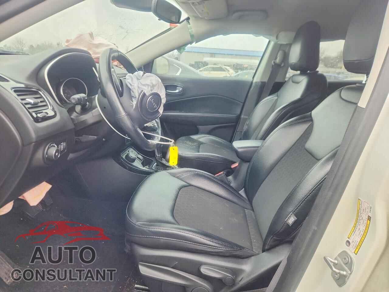 JEEP COMPASS 2019 - 3C4NJDBB2KT827982