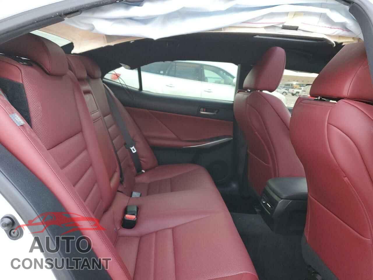 LEXUS IS 2017 - JTHBA1D27H5042931