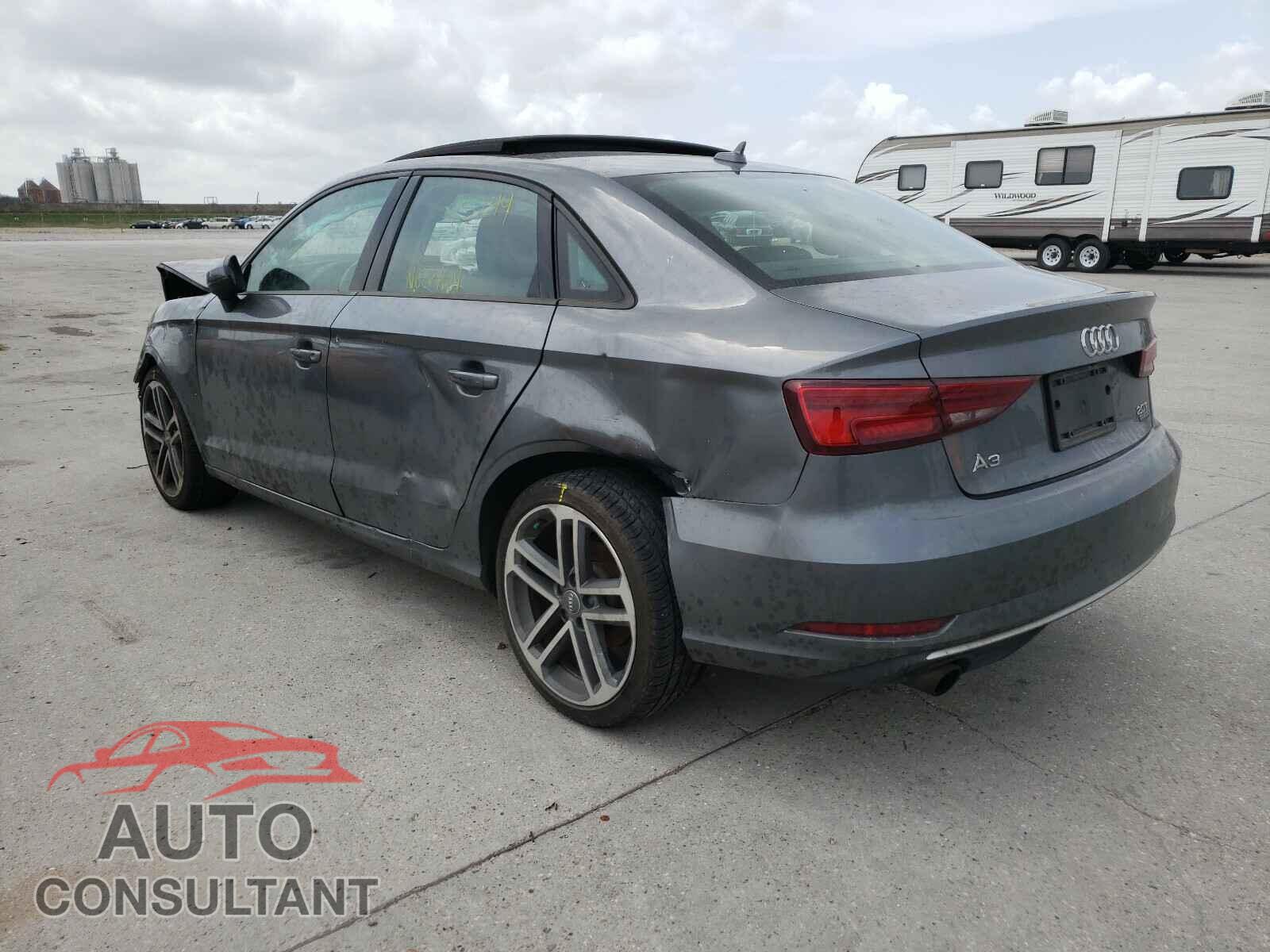 AUDI A3 2017 - WAUB8GFF0H1009855