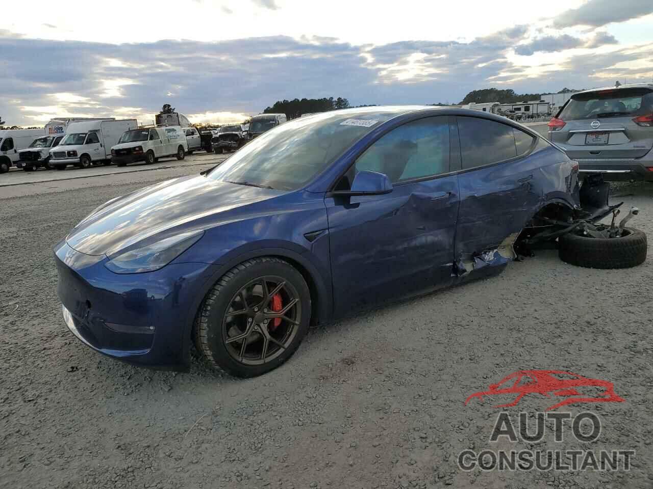 TESLA MODEL Y 2021 - 5YJYGDEF6MF256170