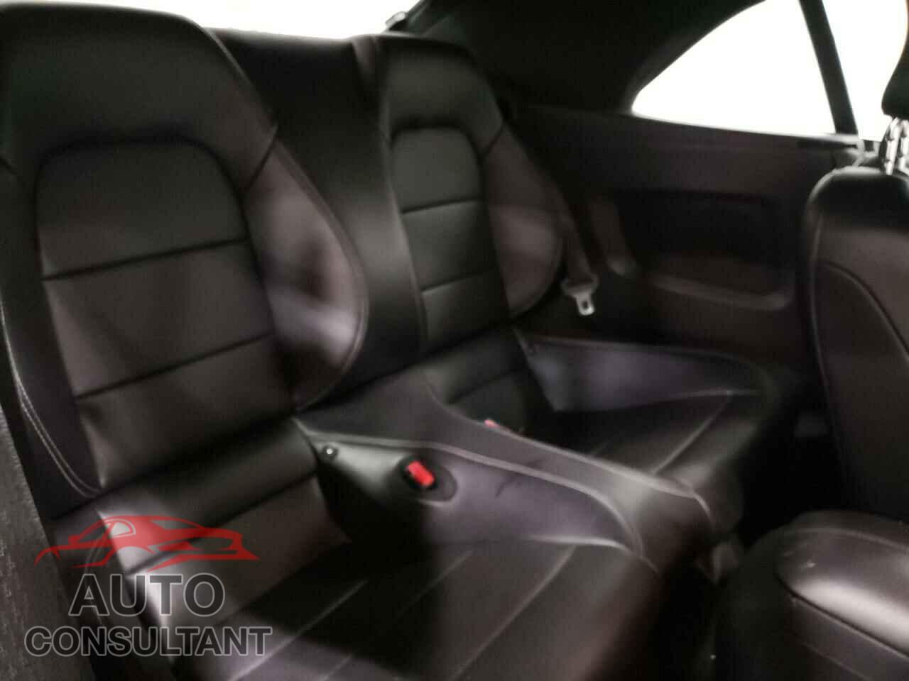 FORD MUSTANG 2016 - 1FATP8UH7G5284673