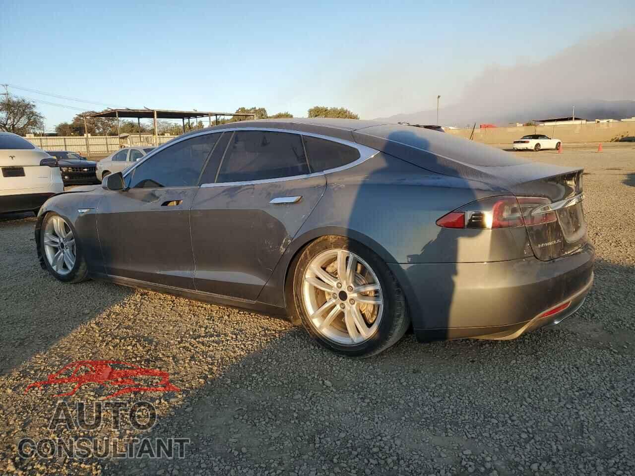 TESLA MODEL S 2013 - 5YJSA1DG7DFP09826