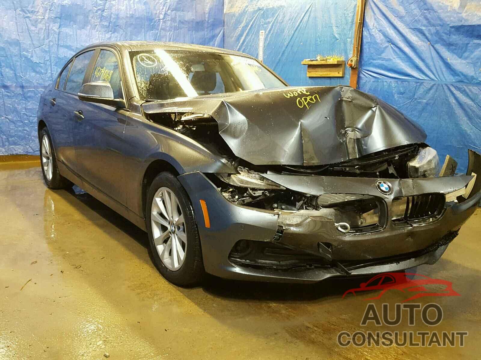 BMW 3 SERIES 2017 - WBA8A3C3XHK693177