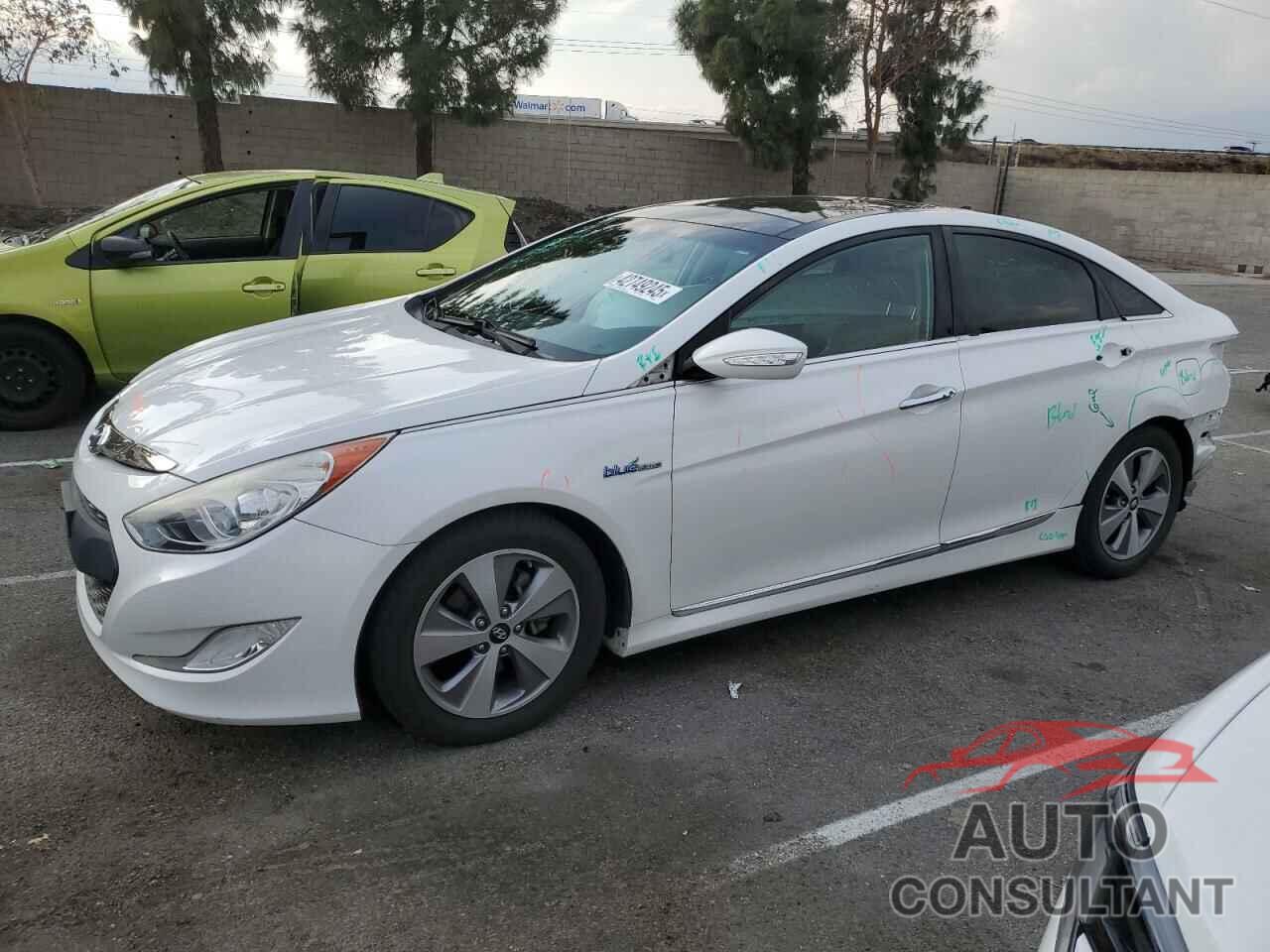 HYUNDAI SONATA 2012 - KMHEC4A49CA020957