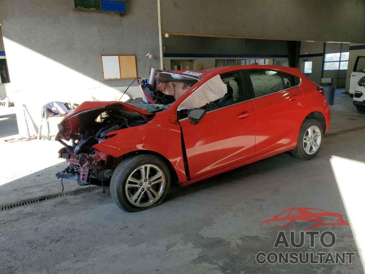 CHEVROLET CRUZE 2018 - 3G1BE6SM0JS568233
