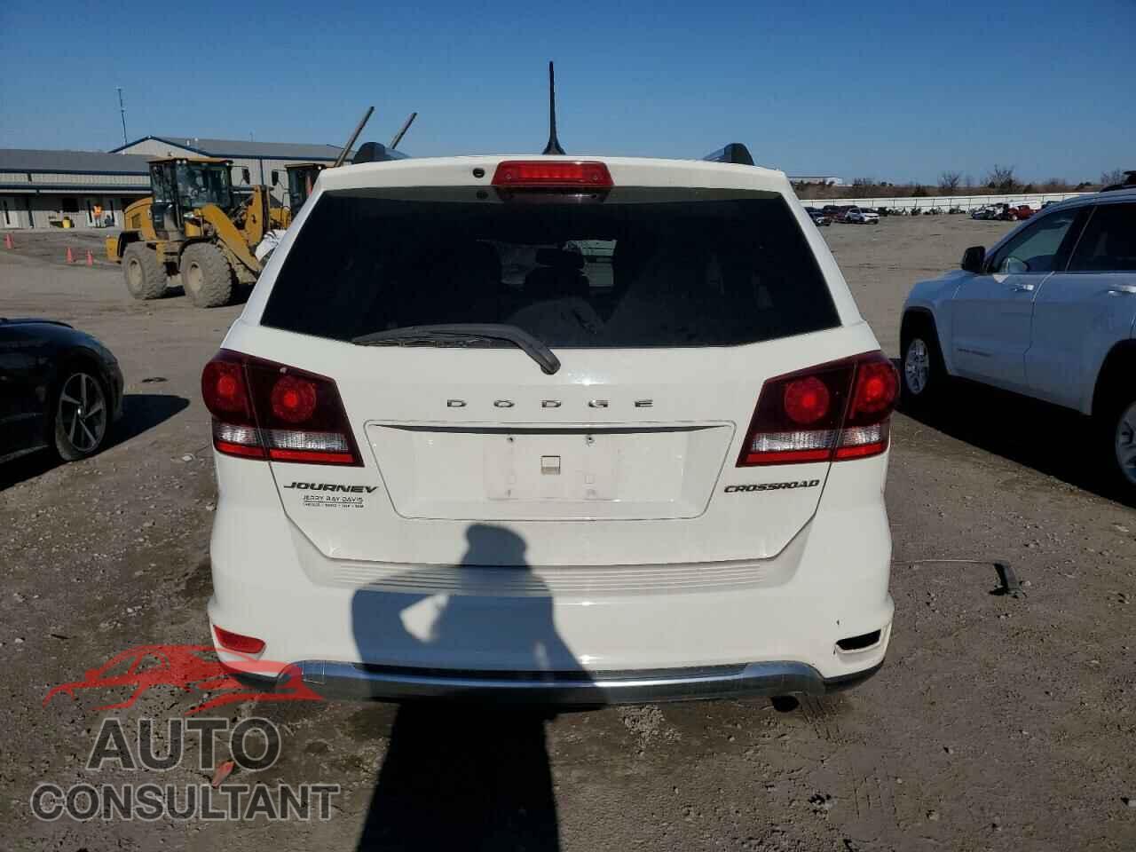 DODGE JOURNEY 2017 - 3C4PDCGB9HT609517