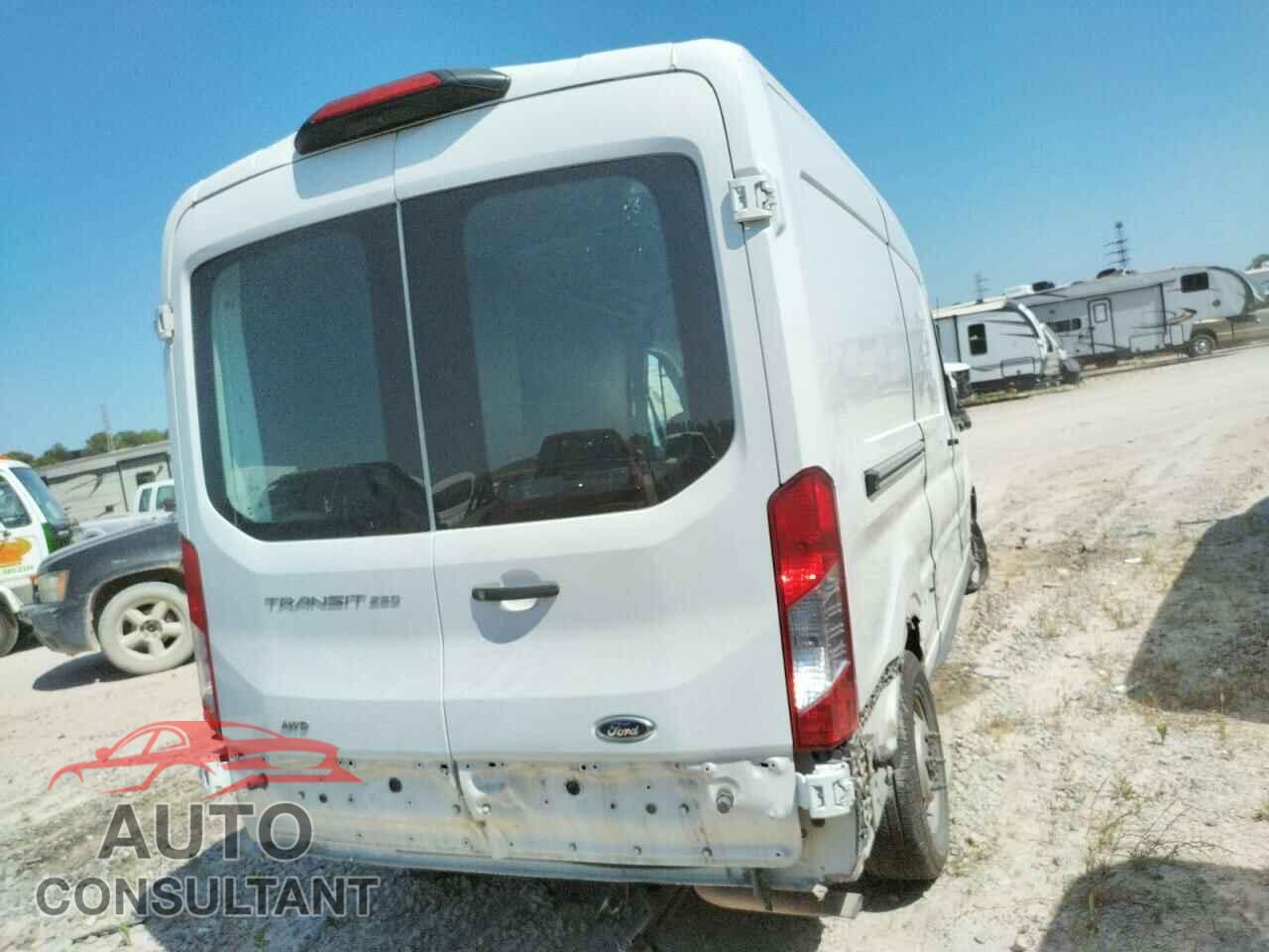 FORD TRANSIT CO 2020 - 1FTBR2C85LKA07272