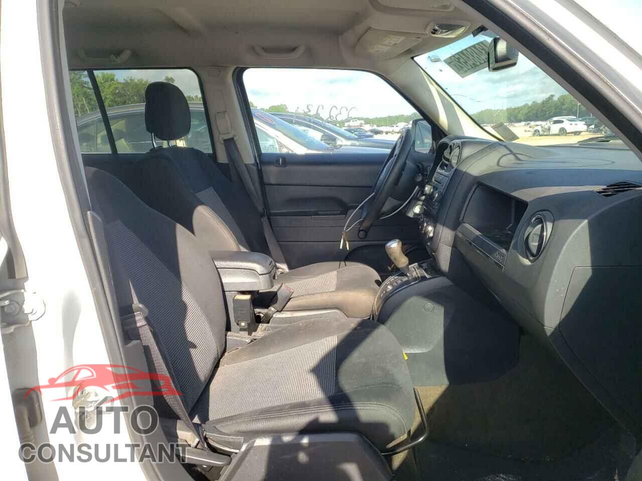 JEEP PATRIOT 2017 - 1C4NJPBB5HD208728