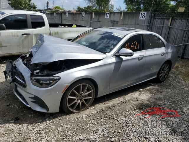 MERCEDES-BENZ E-CLASS 2022 - W1KZF8DB8NB022412