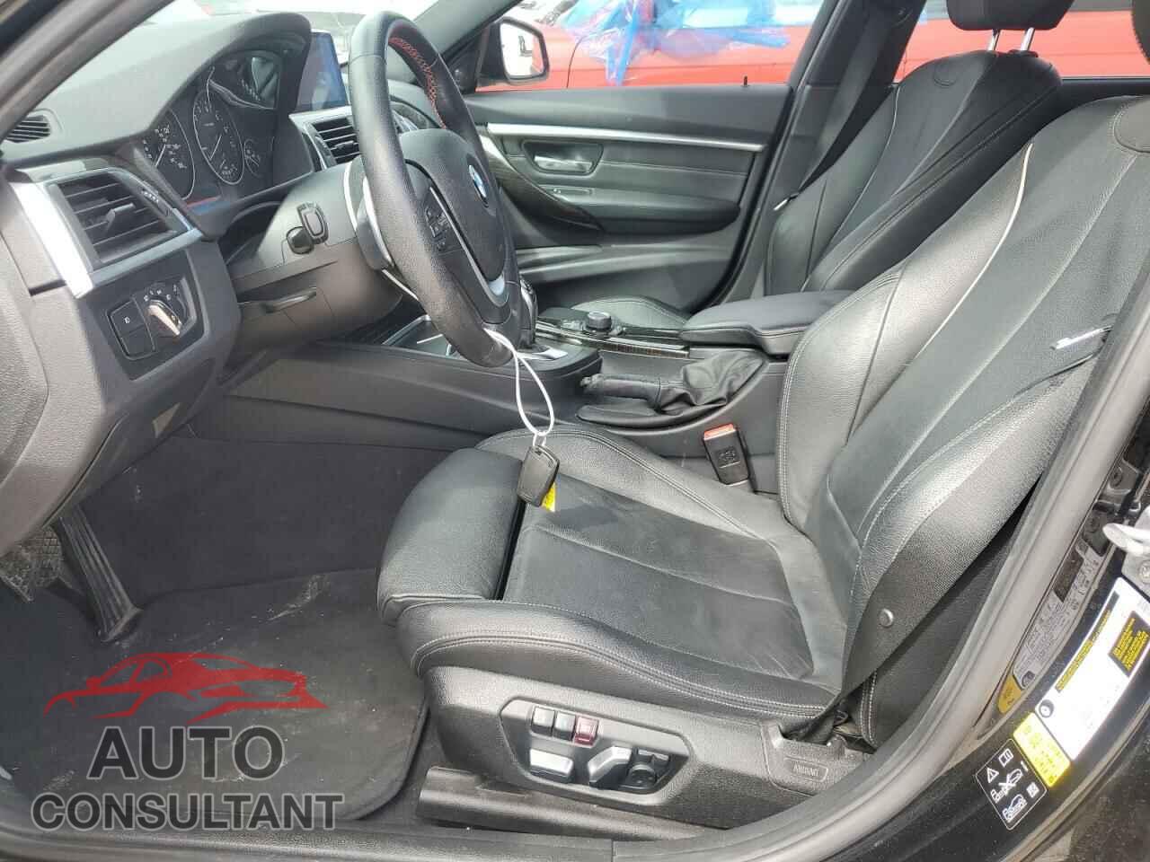 BMW 3 SERIES 2016 - WBA8E3G56GNU04535