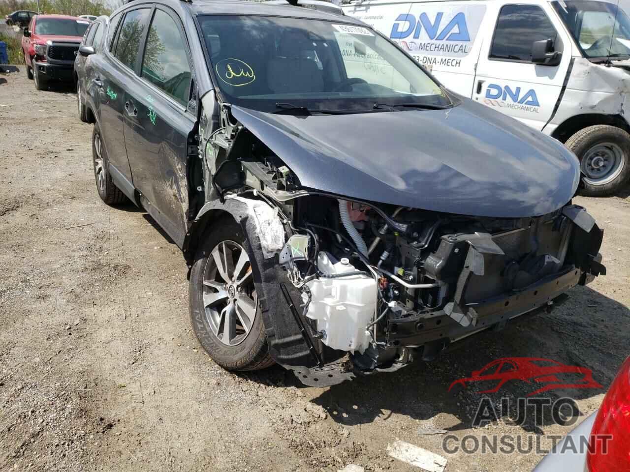 TOYOTA RAV4 2017 - JTMRFREV8HD206105