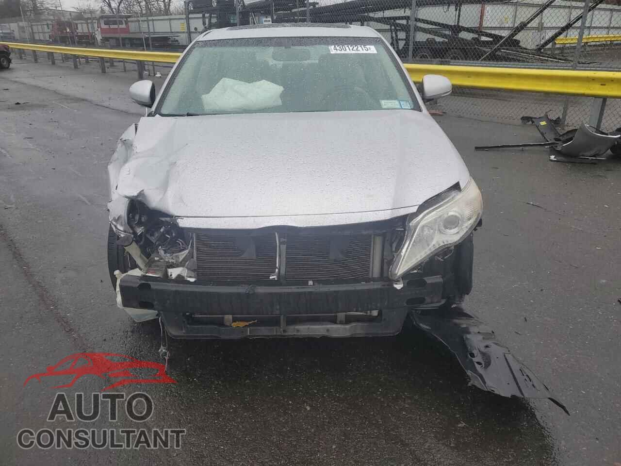 TOYOTA AVALON 2011 - 4T1BK3DB2BU384208