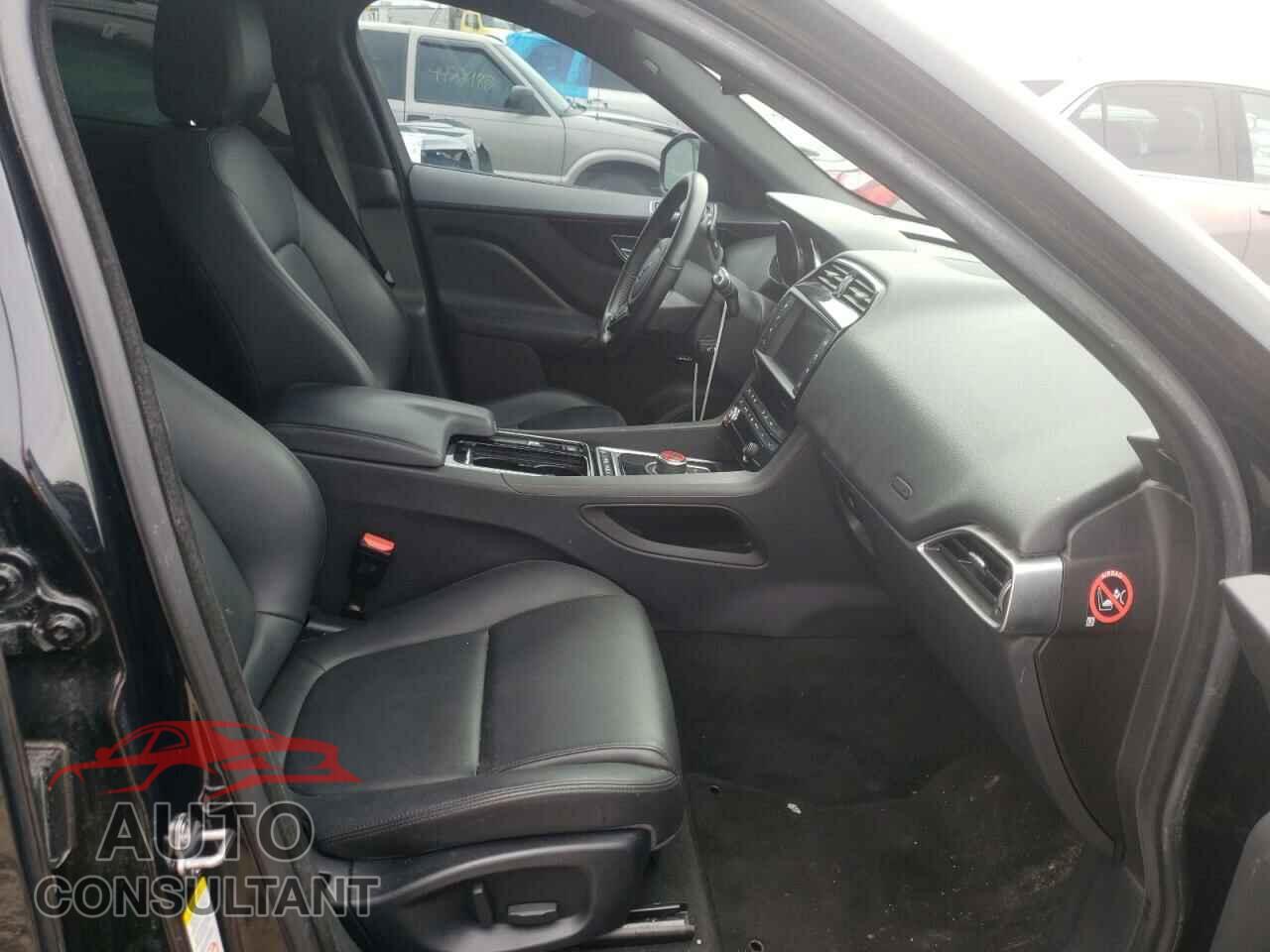 JAGUAR F-PACE 2018 - SADCJ2FN4JA255159