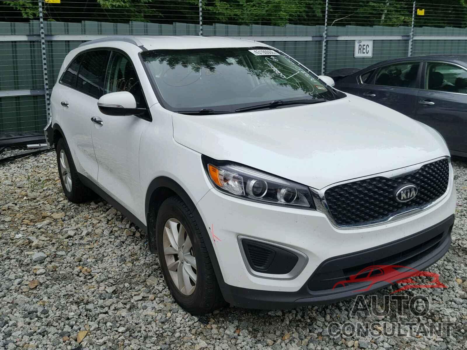 KIA SORENTO LX 2016 - 5XYPG4A51GG009239