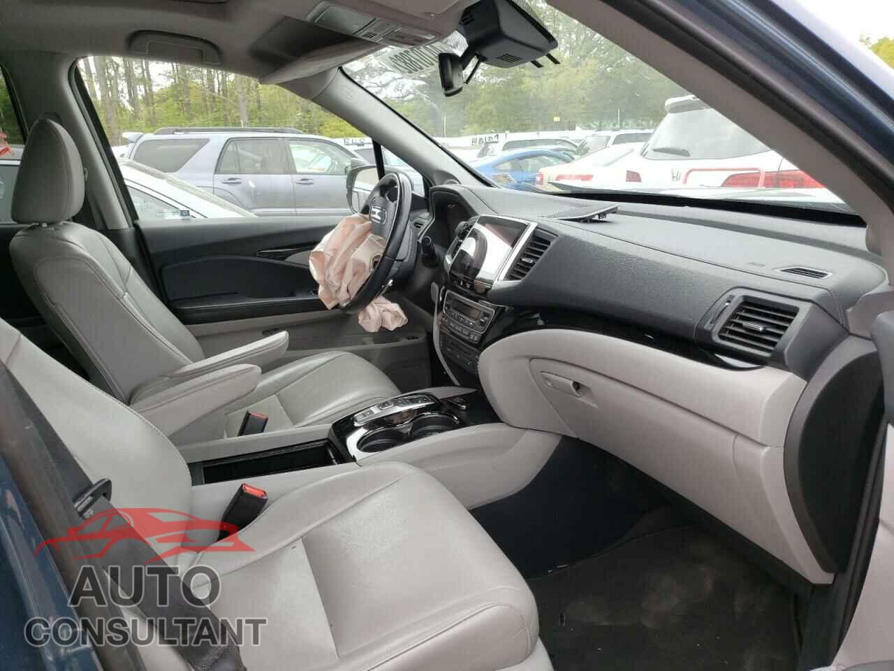 HONDA PILOT 2017 - 5FNYF6H9XHB052448