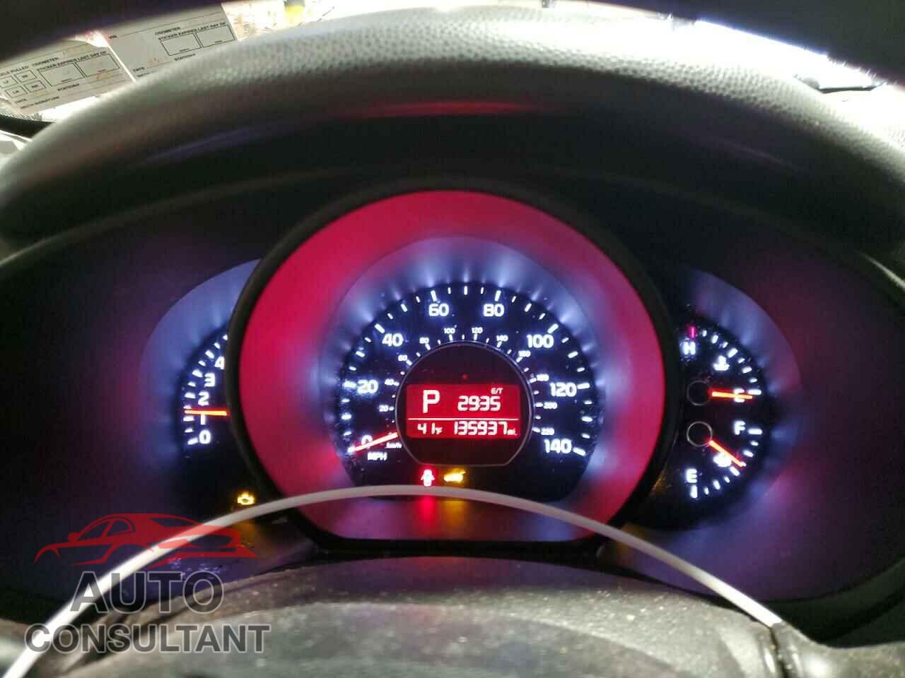 KIA SOUL 2014 - KNDJN2A23E7107981