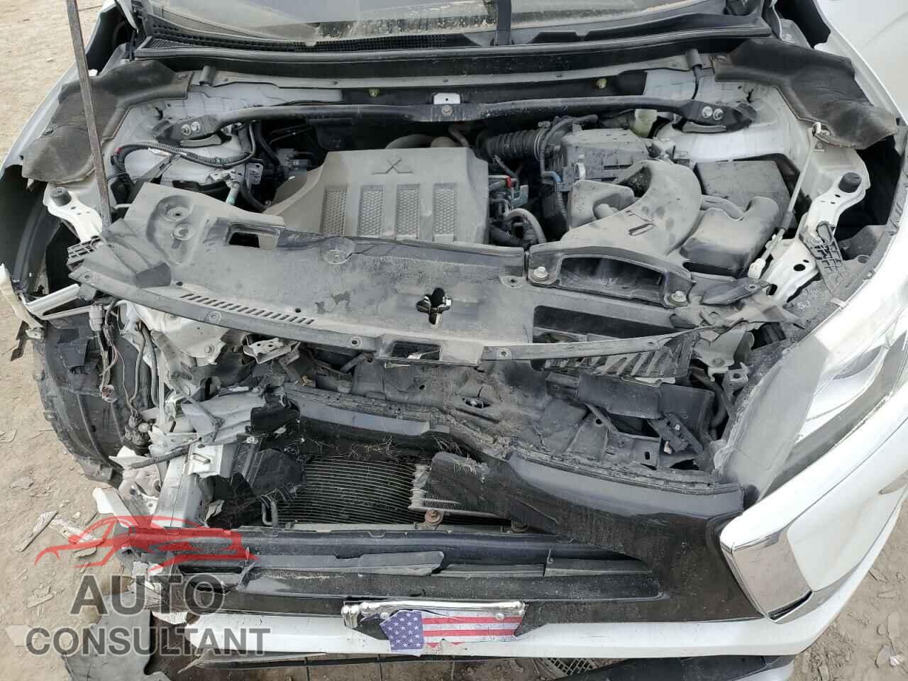 MITSUBISHI ECLIPSE 2018 - JA4AT5AA3JZ047269