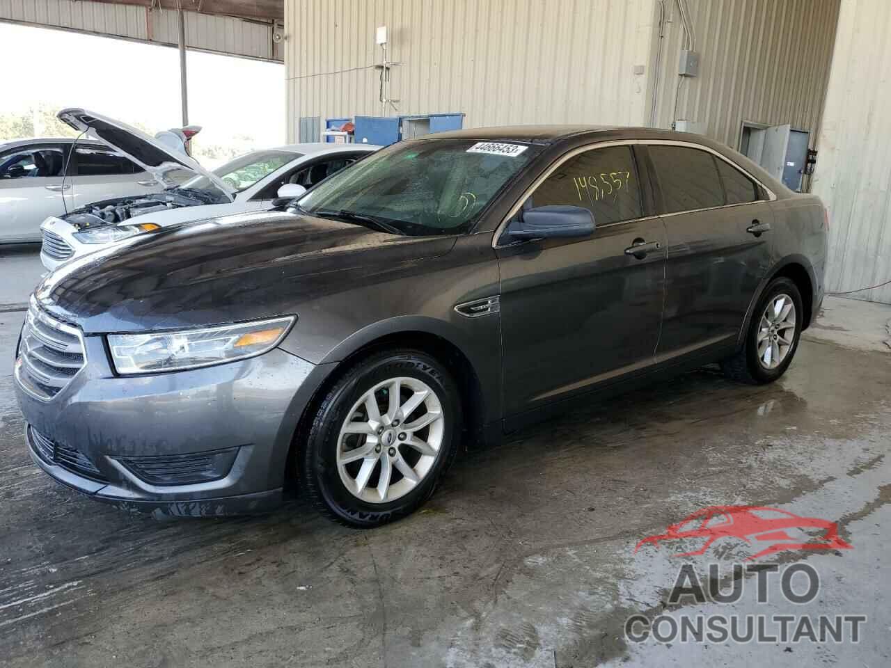 FORD TAURUS 2015 - 1FAHP2D82FG107227