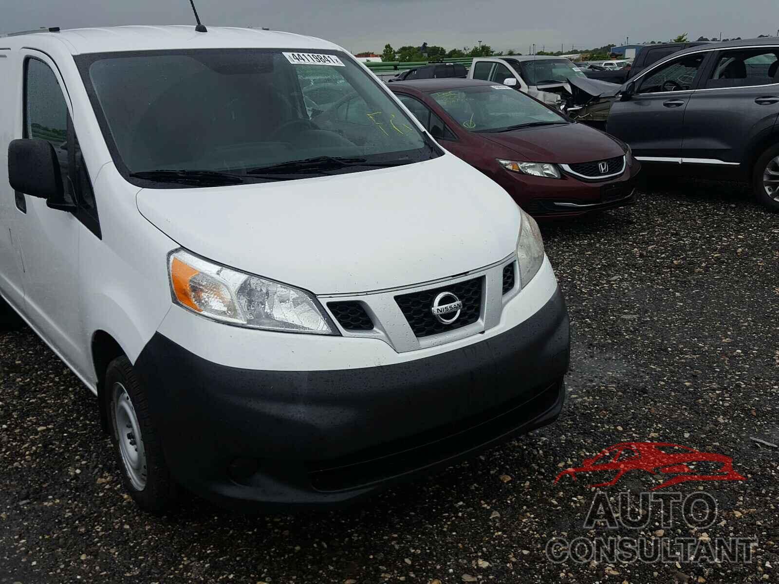 NISSAN NV 2017 - 3N6CM0KN1HK693768