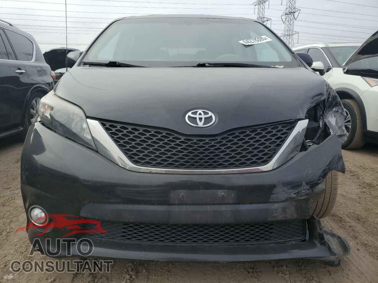 TOYOTA SIENNA 2011 - 5TDXK3DC1BS064868
