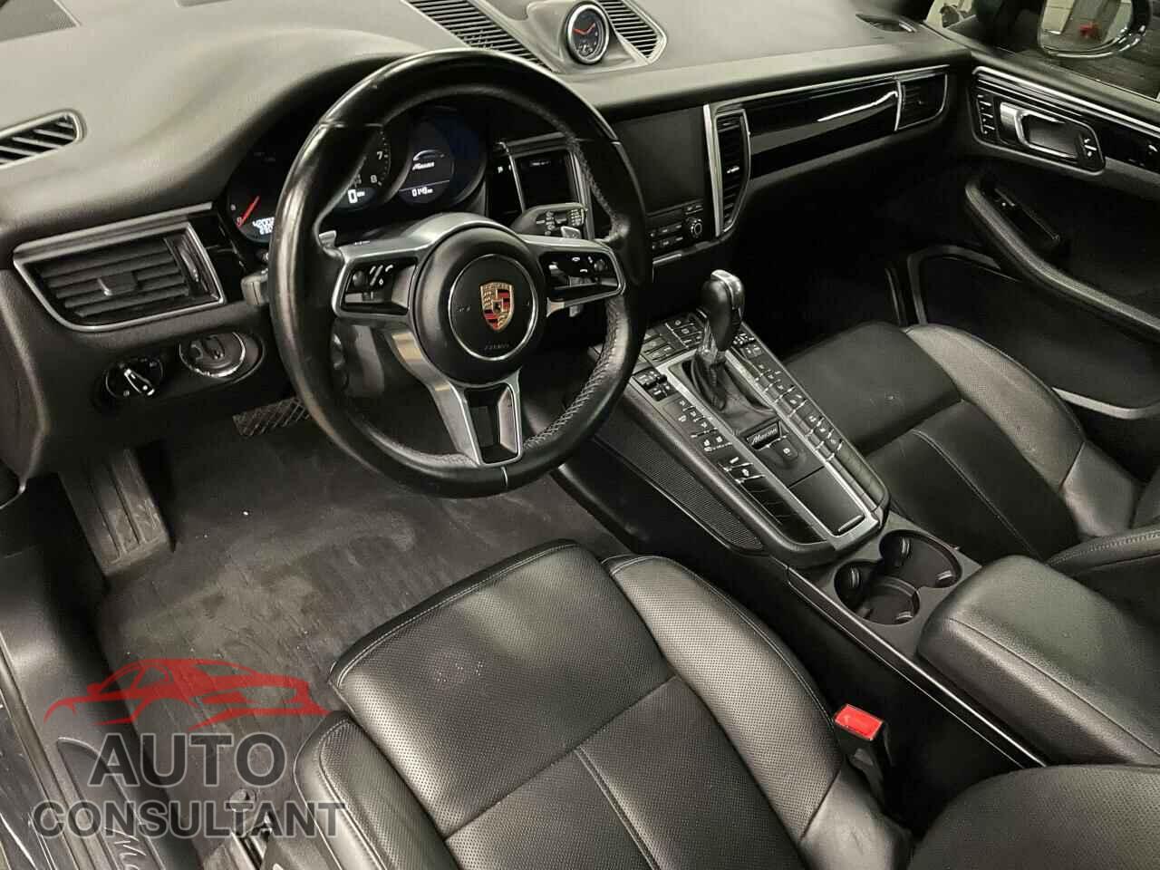 PORSCHE MACAN 2017 - WP1AA2A56HLB03133