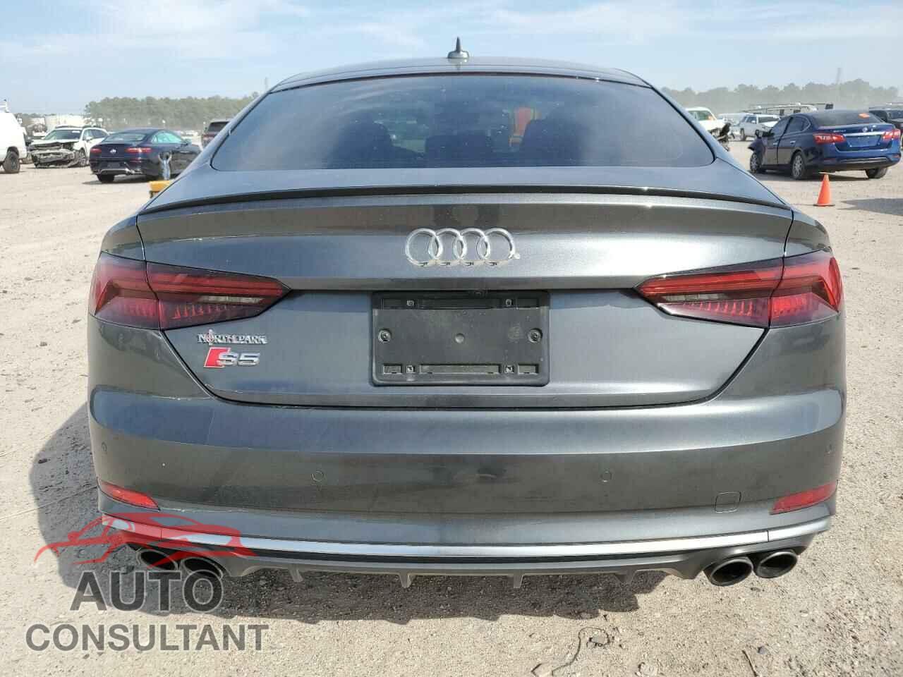 AUDI S5/RS5 2018 - WAUC4CF50JA040593