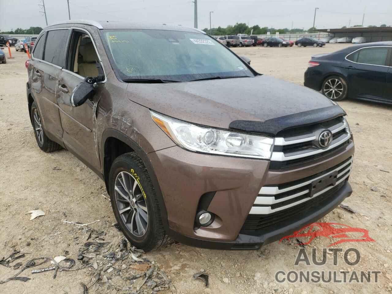 TOYOTA HIGHLANDER 2019 - 5TDKZRFH1KS369191