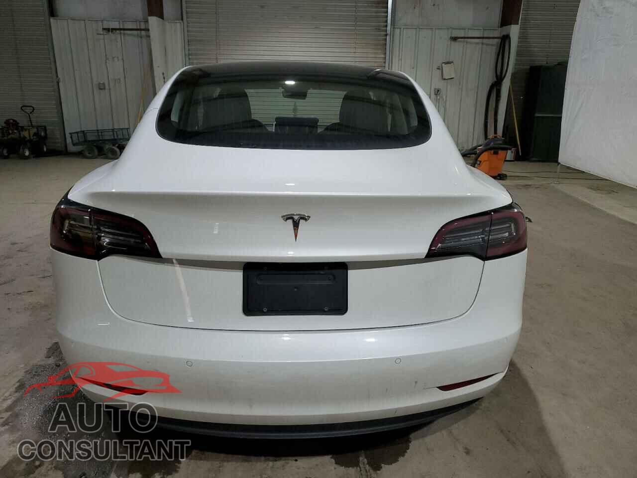 TESLA MODEL 3 2020 - 5YJ3E1EA0LF612095