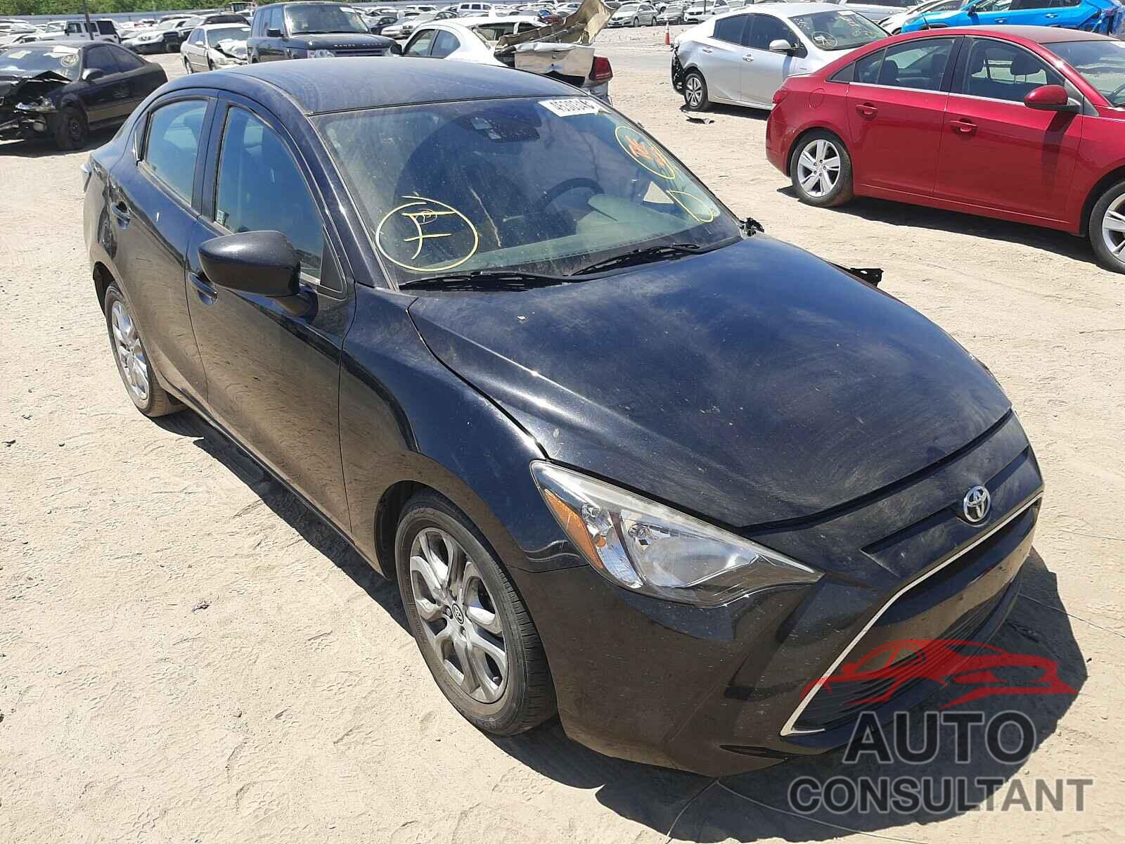 TOYOTA YARIS 2017 - 3MYDLBYV1HY184565
