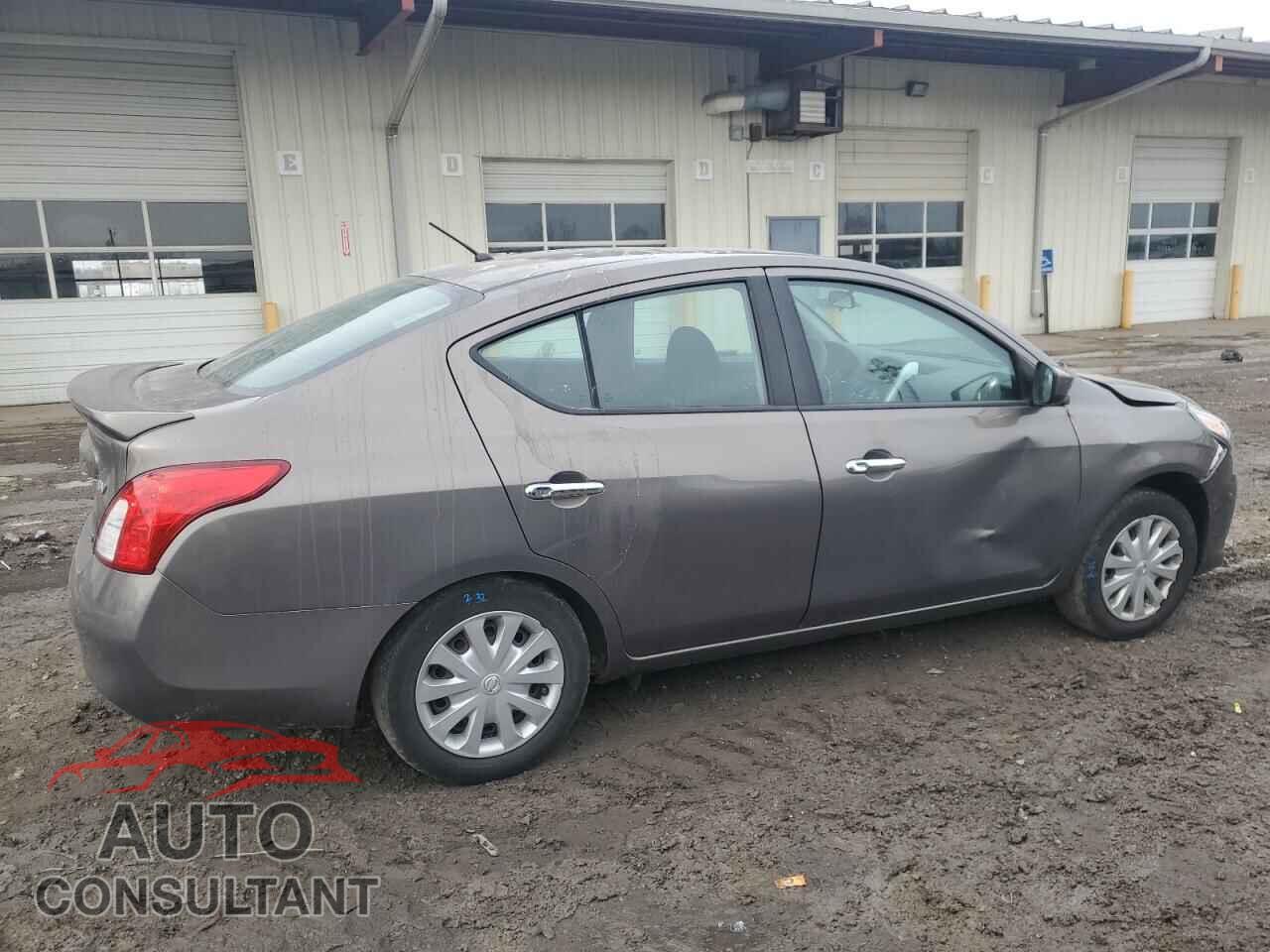 NISSAN VERSA 2015 - 3N1CN7AP1FL832576